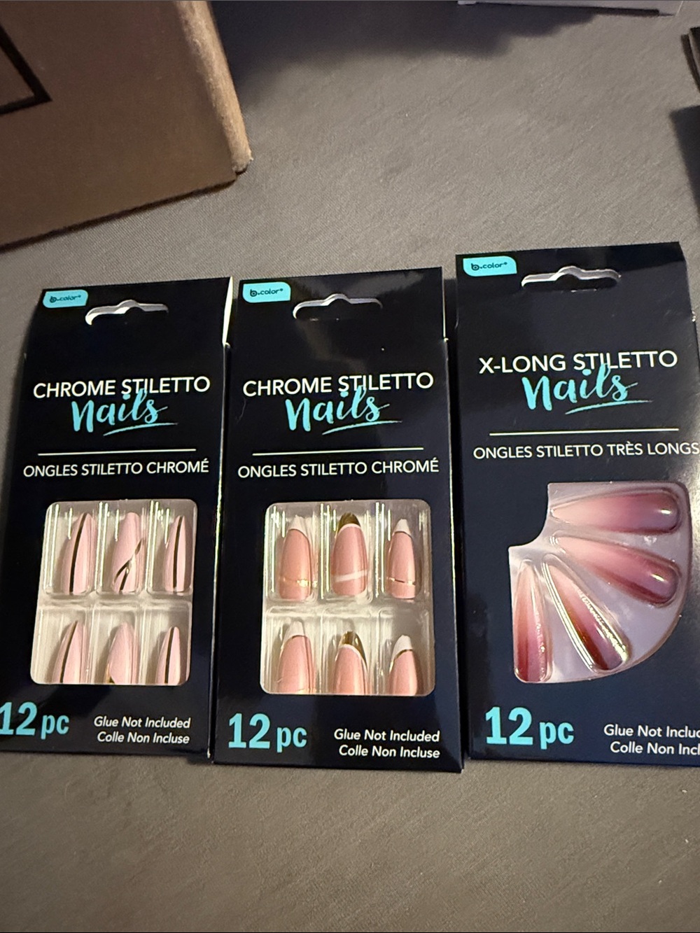 Chrome Stiletto Nails Set - Pink with Gold Accent